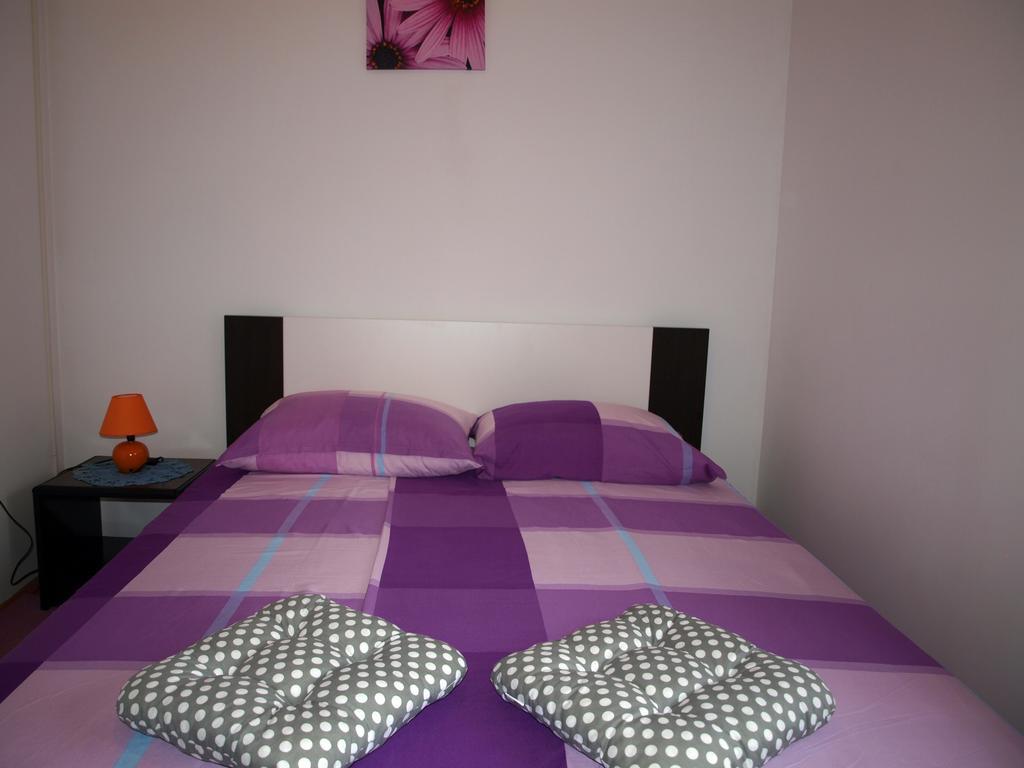 Apartment Luna Плоче Екстериор снимка