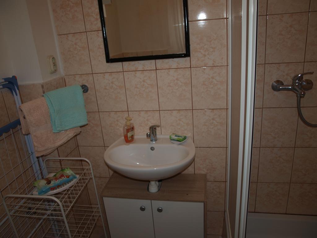 Apartment Luna Плоче Екстериор снимка